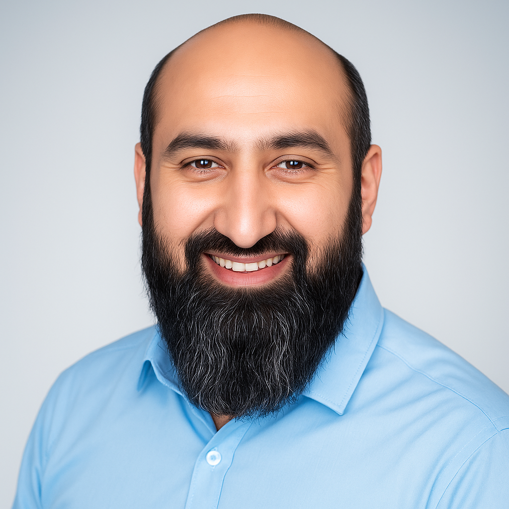 Professional LinkedIn Headshot - Text2Prompt.com